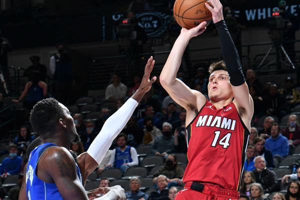 特别是在主 特别是在主