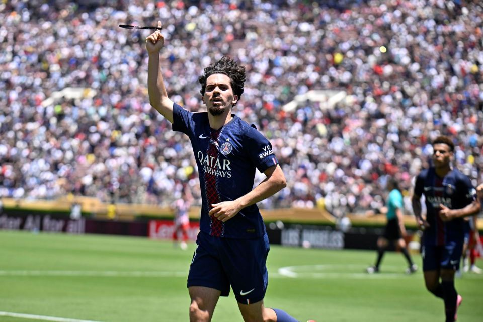 阴影始终笼 阴影始终笼