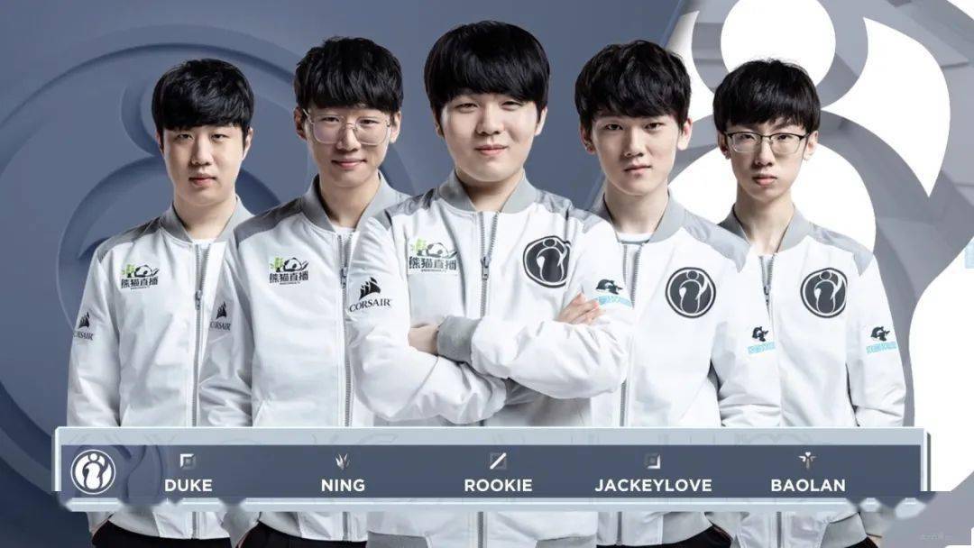 他在阻止对 他在阻止对