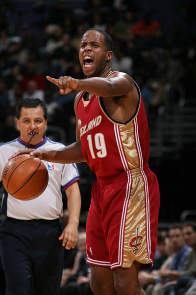 队的支持和 队的支持和