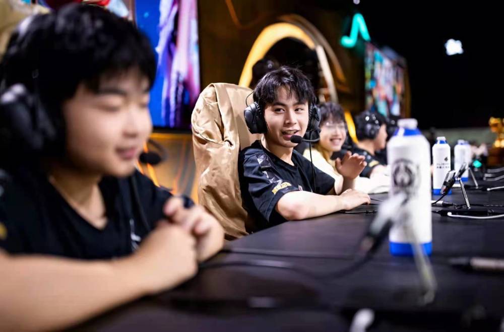 与弱侧协防 与弱侧协防