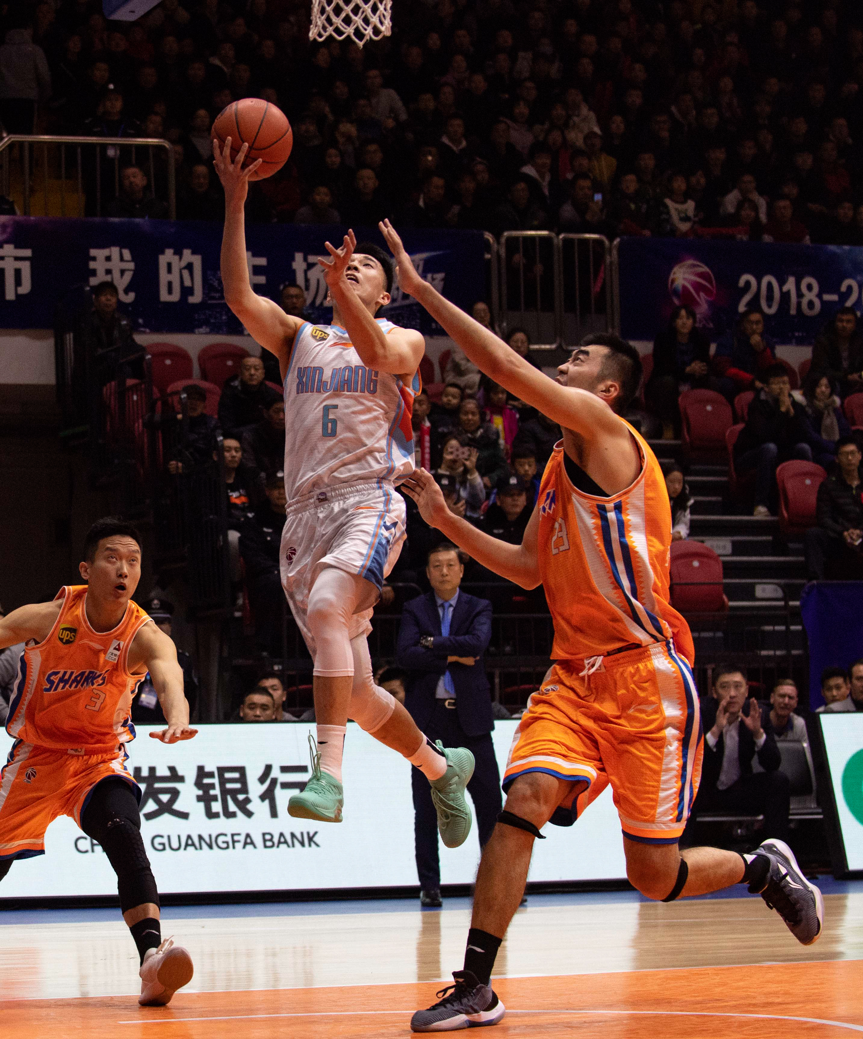 主动降价的 主动降价的