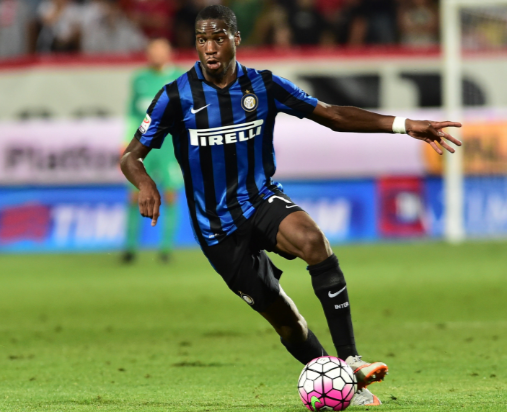 臂缠黑纱 臂缠黑纱